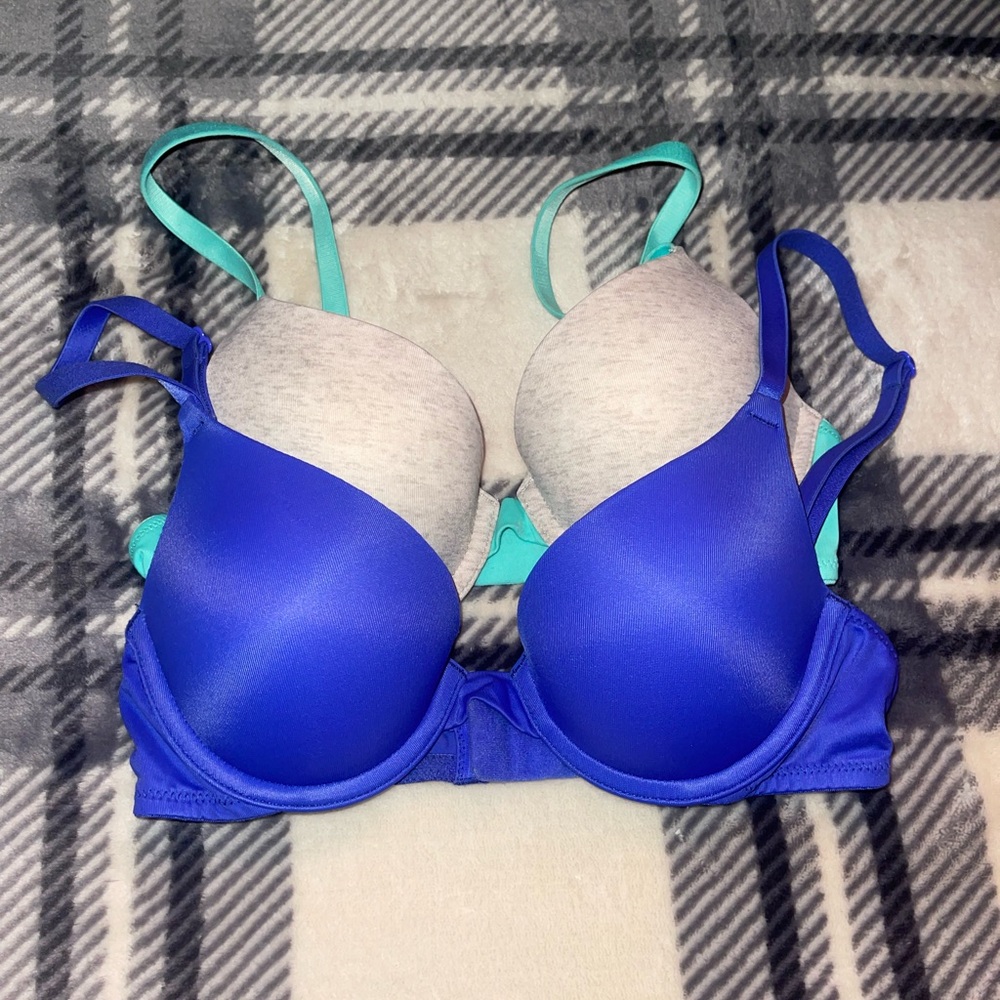 Victoria’s Secret Blue Push-Up Bra and Wear Everywhere push-up 30A